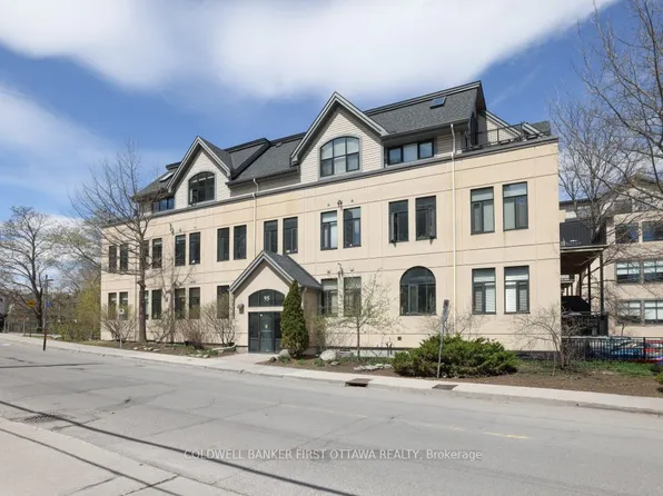 95 Beech St #303, Ottawa, ON K1S 3J7