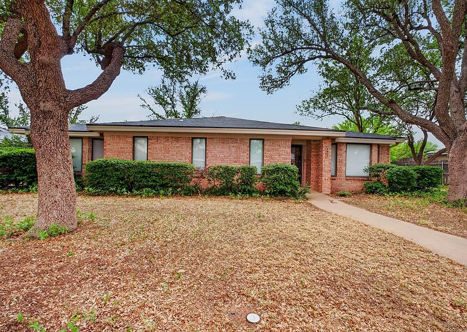 1st image of 2907 Emerson Pl