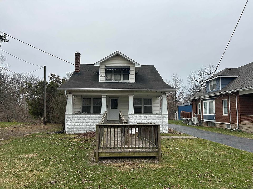 1st image of 8260 Clinton River Rd