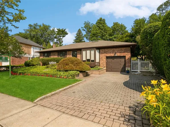 118 Forest Drive, Jericho, NY 11753