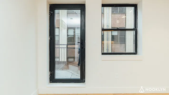 Rented by Nooklyn NYC LLC | media 82