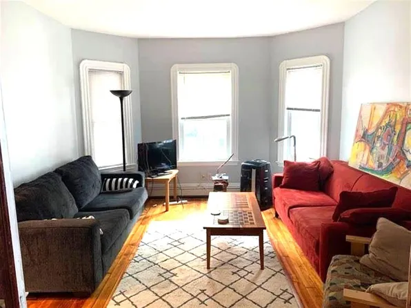37 Charnwood Rd #2, Somerville, MA 02144