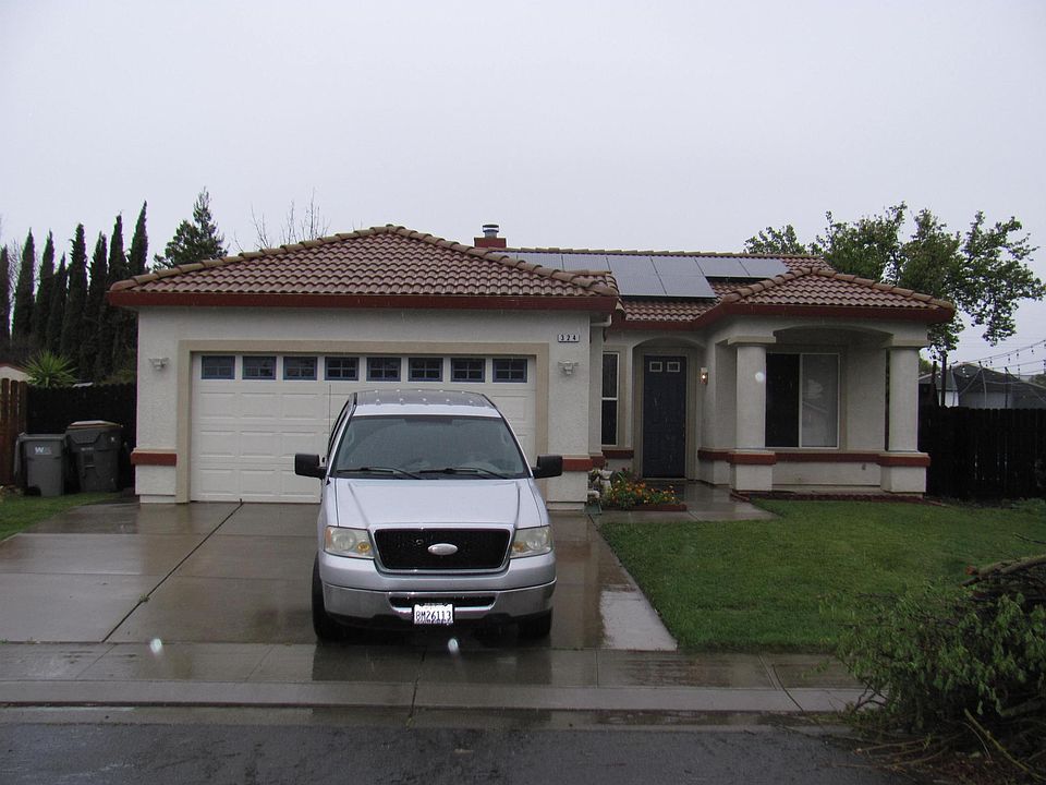 1st image of 324 Mount Whitney Dr