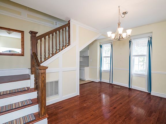 5th image of 3605 Haywood St