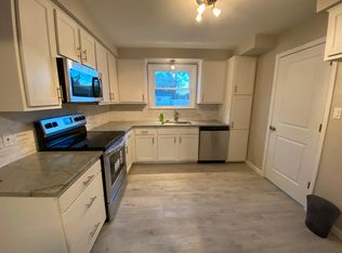 2897 Yorkshire Rd, Birmingham, MI 48009