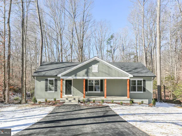 10587 Eisenhower Dr, King George, VA 22485