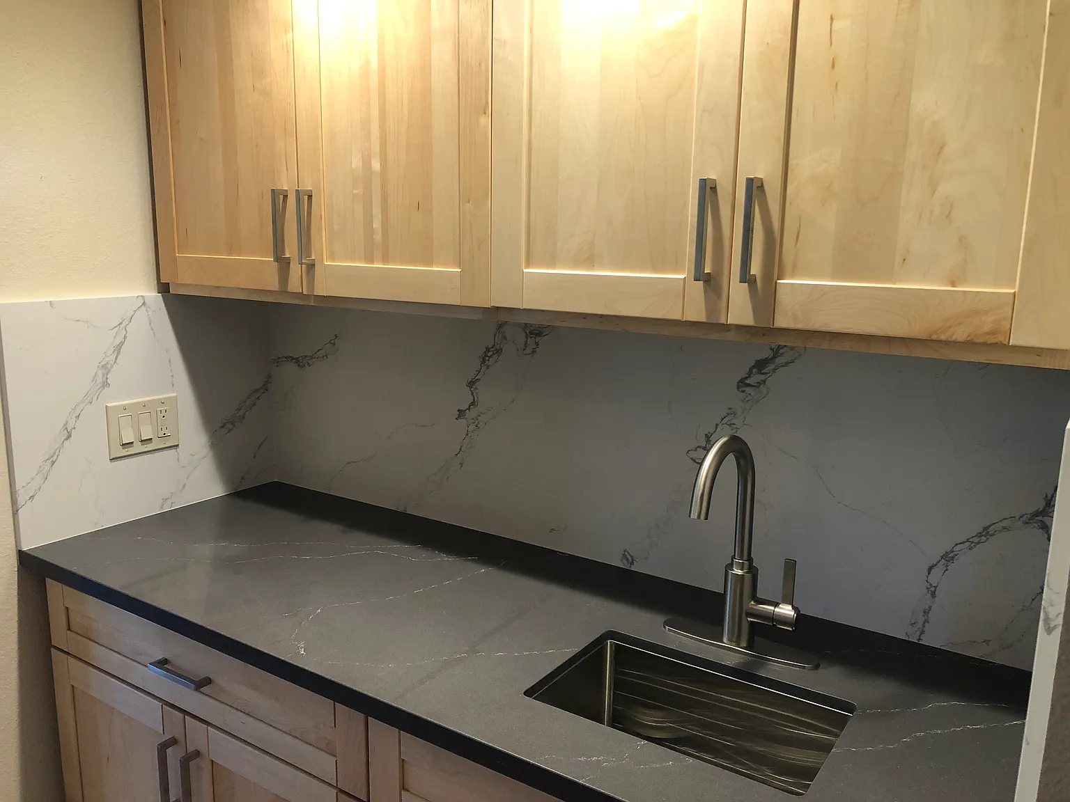 2 bed, 1600 sqft, $6,950 — Photo 2