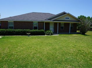 13179 Skyline Dr, Willis, TX 77318