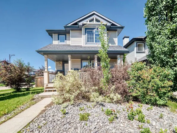 9204 Scott Ln NW, Edmonton, AB T6R 0E7