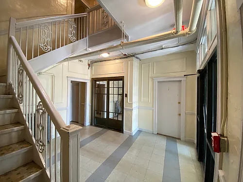 1687 Commonwealth Ave #9 Photo 1
