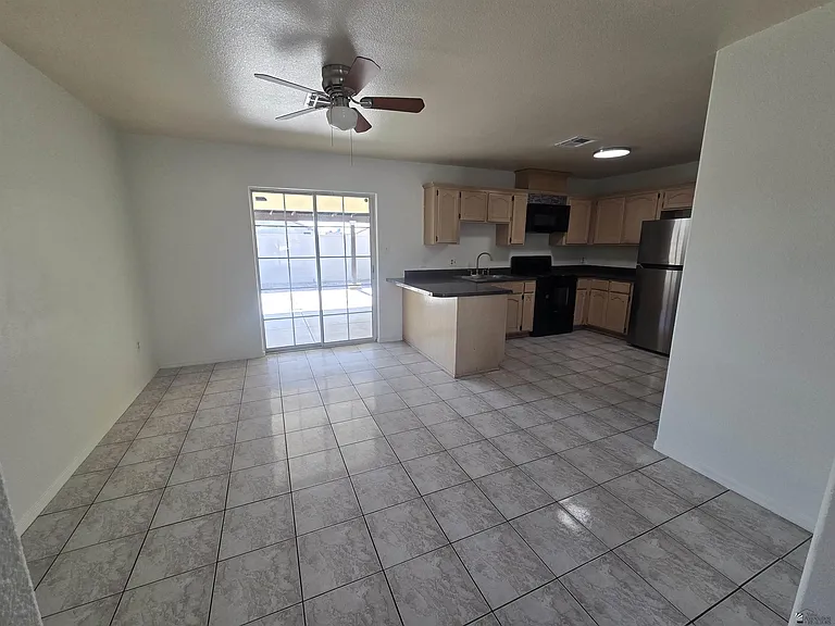417 N San Juan Ln — Photo 9