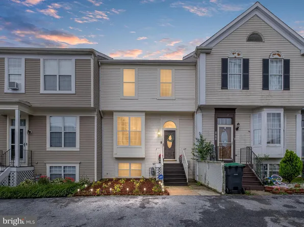 423 Feather Dr, Newark, DE 19702