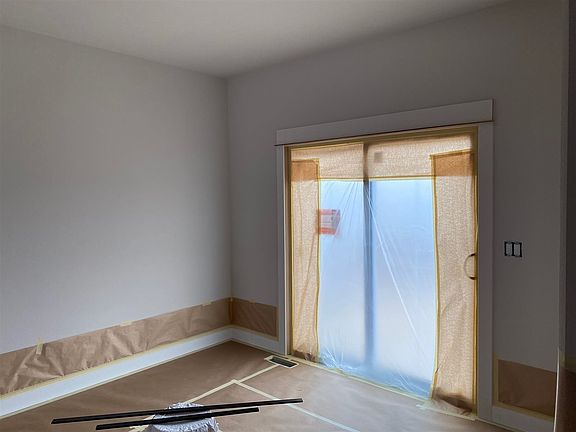4th image of 616 Fawn Ave