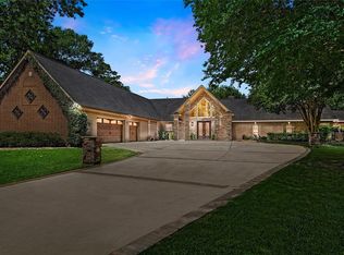 102 Commons Lake Dr, Huffman, TX 77336