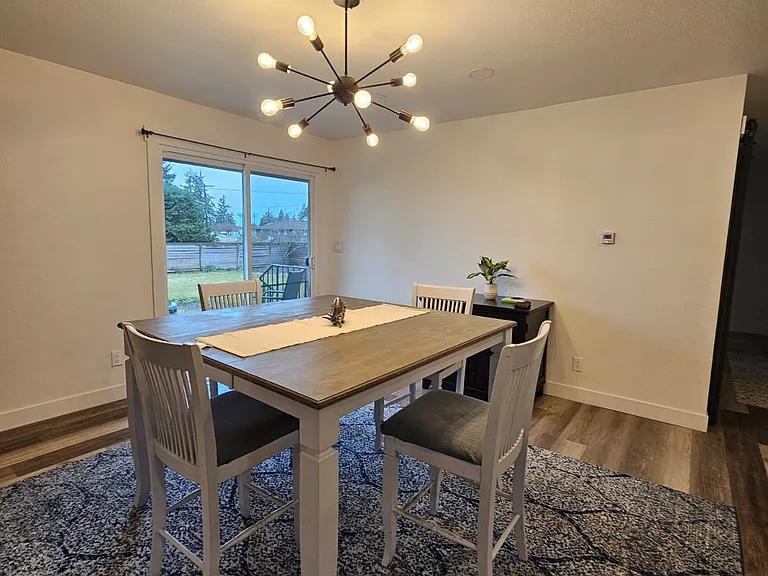 10902 Kline St SW — Photo 4