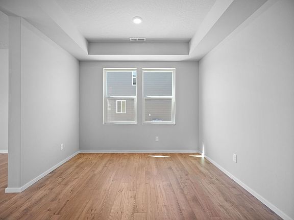 4th image of 5813-5817 W Georgetown Ln #5813