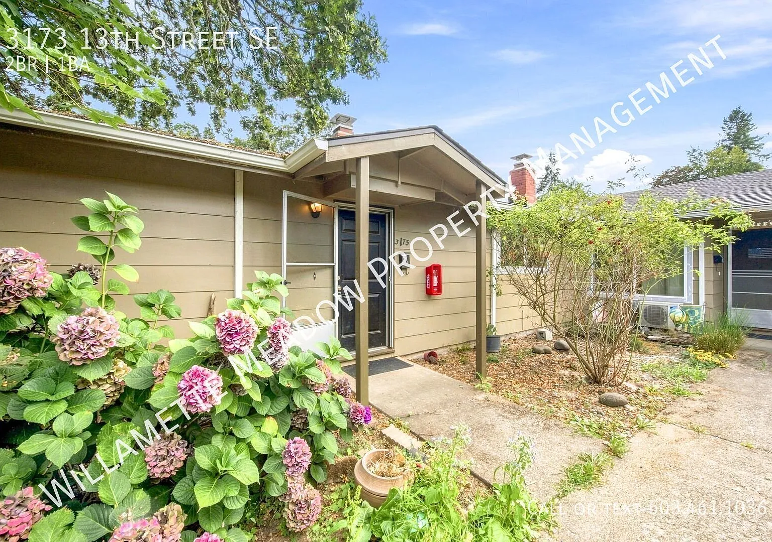 Move In Special $750 Off Your First Months Rent!! Wonderfully Centrally Located To Downtown And S... — Photo 3