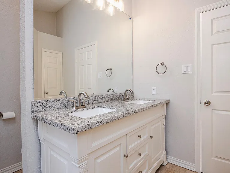 86 W Stony Bridge Cir — Photo 41