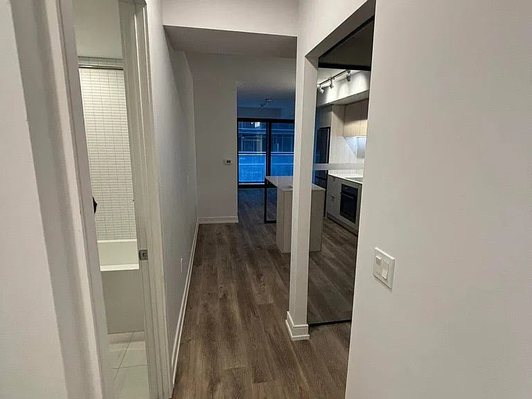 1 Jarvis St #618 — Photo 6