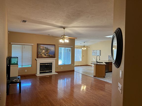 5th image of 2567 E Christopher Dr