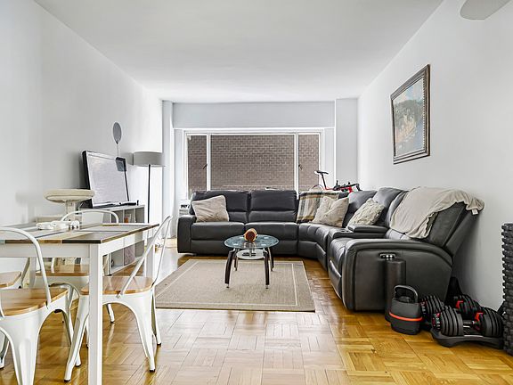4th image of 411 E 53rd St #17AA