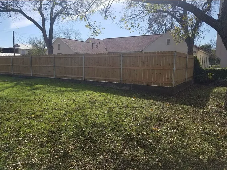 408 Madrid St — Photo 13
