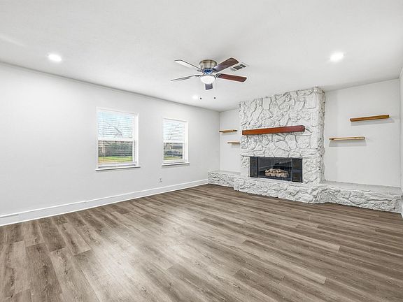 4th image of 700 W Cedar St