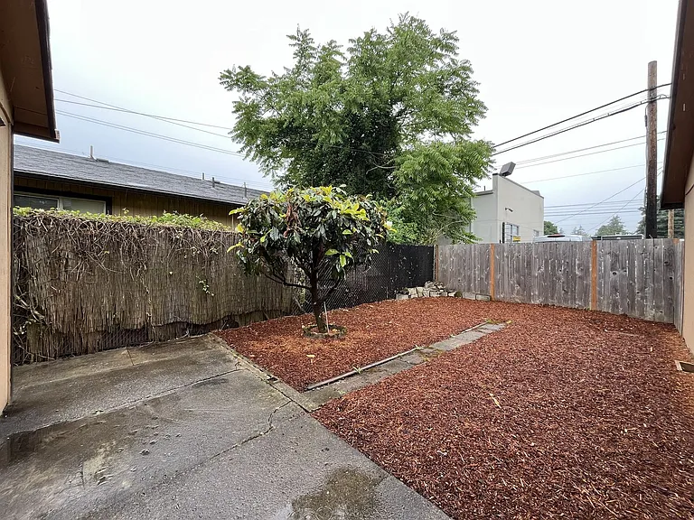 Inviting 2 Bedroom Home with Open Layout, Stainless Steel Appliances & Private Outdoor Retreat — Photo 26