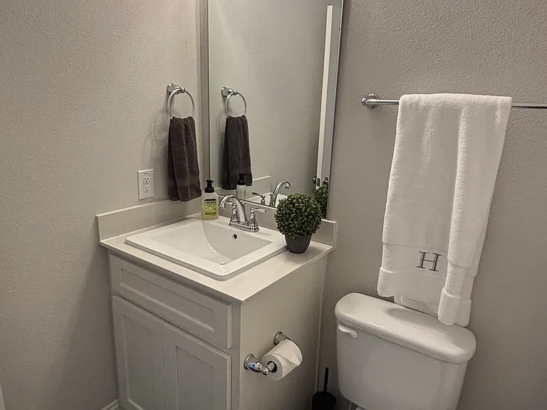 6668 Windfall Dr — Photo 26