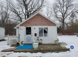 627 W 1st St, Cheboygan, MI 49721