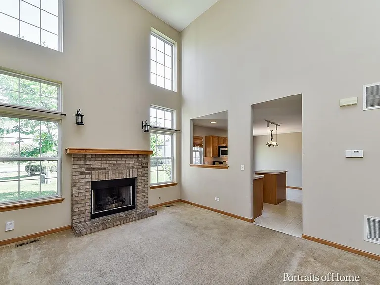 1878 Waverly Way — Photo 3