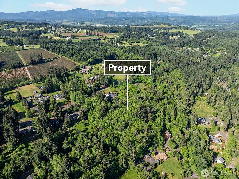 4th image of 144 Penrose Lane