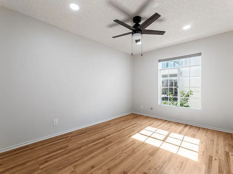 7800 Topanga Canyon Blvd #212 — Photo 16