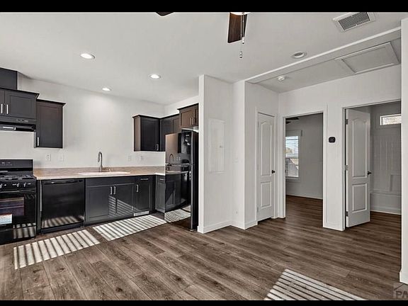 4th image of 1403 Anita St #1403
