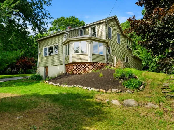 84 North Water Street, Boscawen, NH 03303
