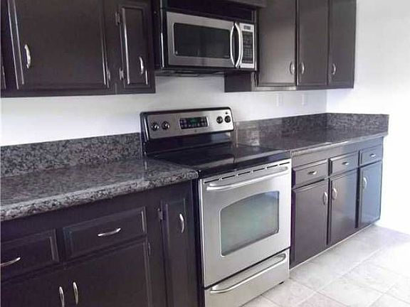 4th image of 1451 Law St