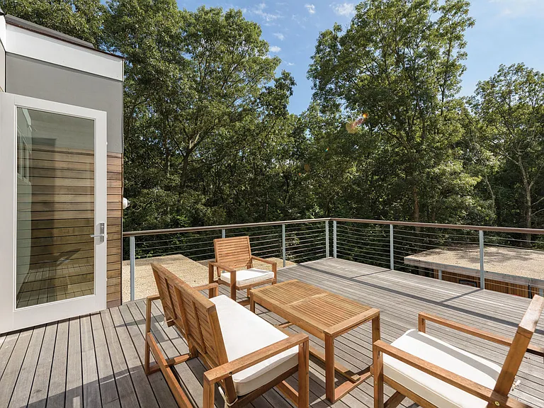 18 Oyster Pond Ln — Photo 24