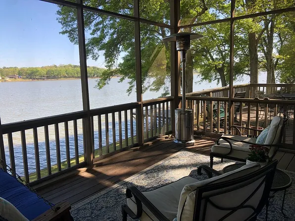 68 Muscadine Cir, Pell City, AL 35128