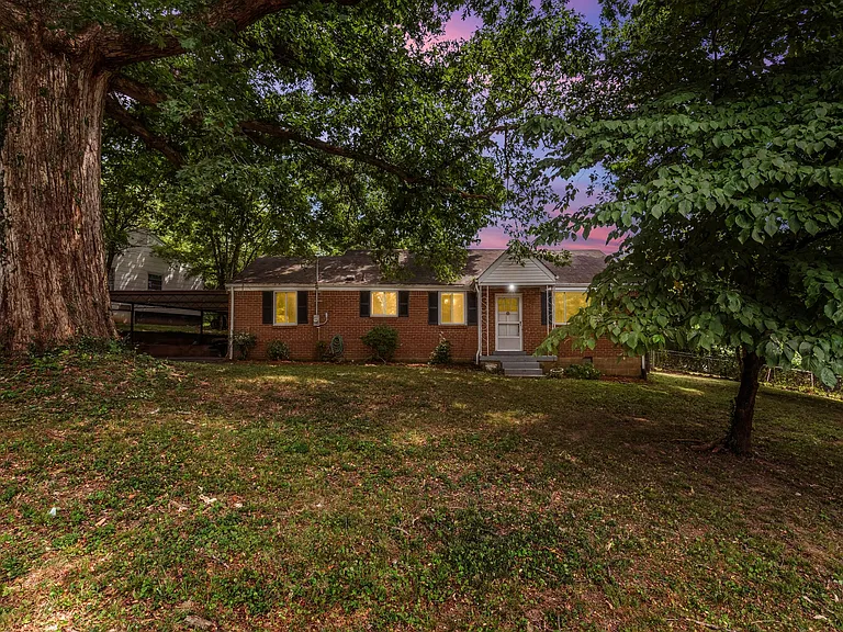 1301 Mercury Dr — Photo 1