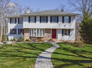 94 Fayson Lake Rd, Kinnelon, NJ 07405