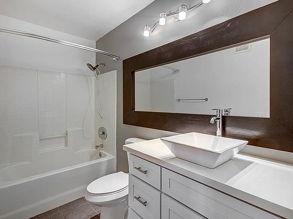 4th image of 1295 N Ash St APT 516