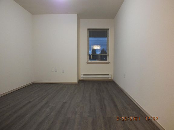 5th image of 12549 28th Ave NE #403
