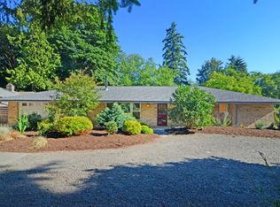5259 Lynwood Center Rd NE, Bainbridge Island, WA 98110