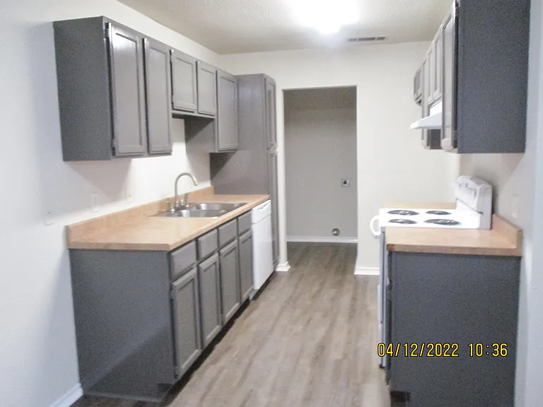 8130 Marydean Ave — Photo 17