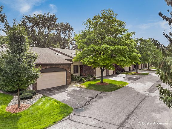 3rd image of 3226 Arrowhead Arms Ct SW