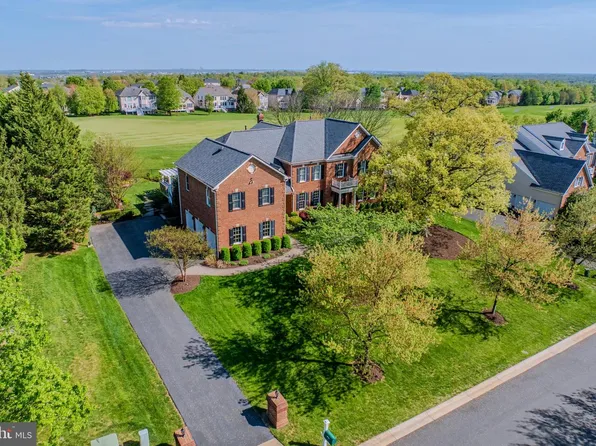 19746 Willowdale Pl, Ashburn, VA 20147