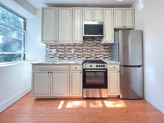 Rented by Brooklyn Blocks Real Estate | media 2