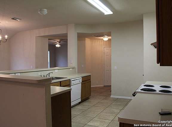 3rd image of 15739 Cotton Tail Ln