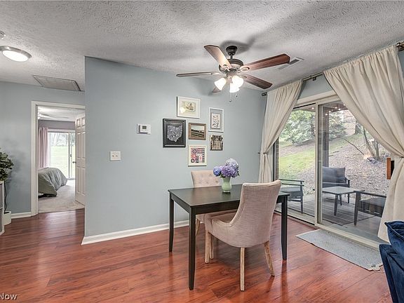 5th image of 649 Windrush Dr #B1
