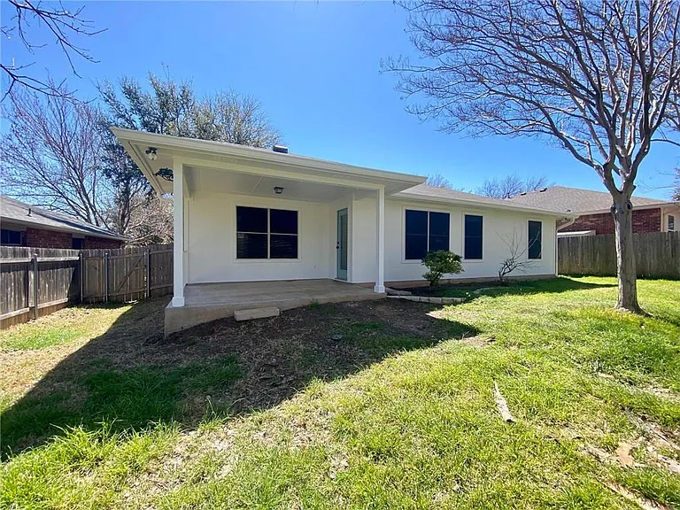 2307 Vernell Way — Photo 21